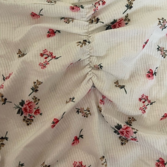 Floral Puff Sleeve Top - White and Pink - Picture 2 of 3